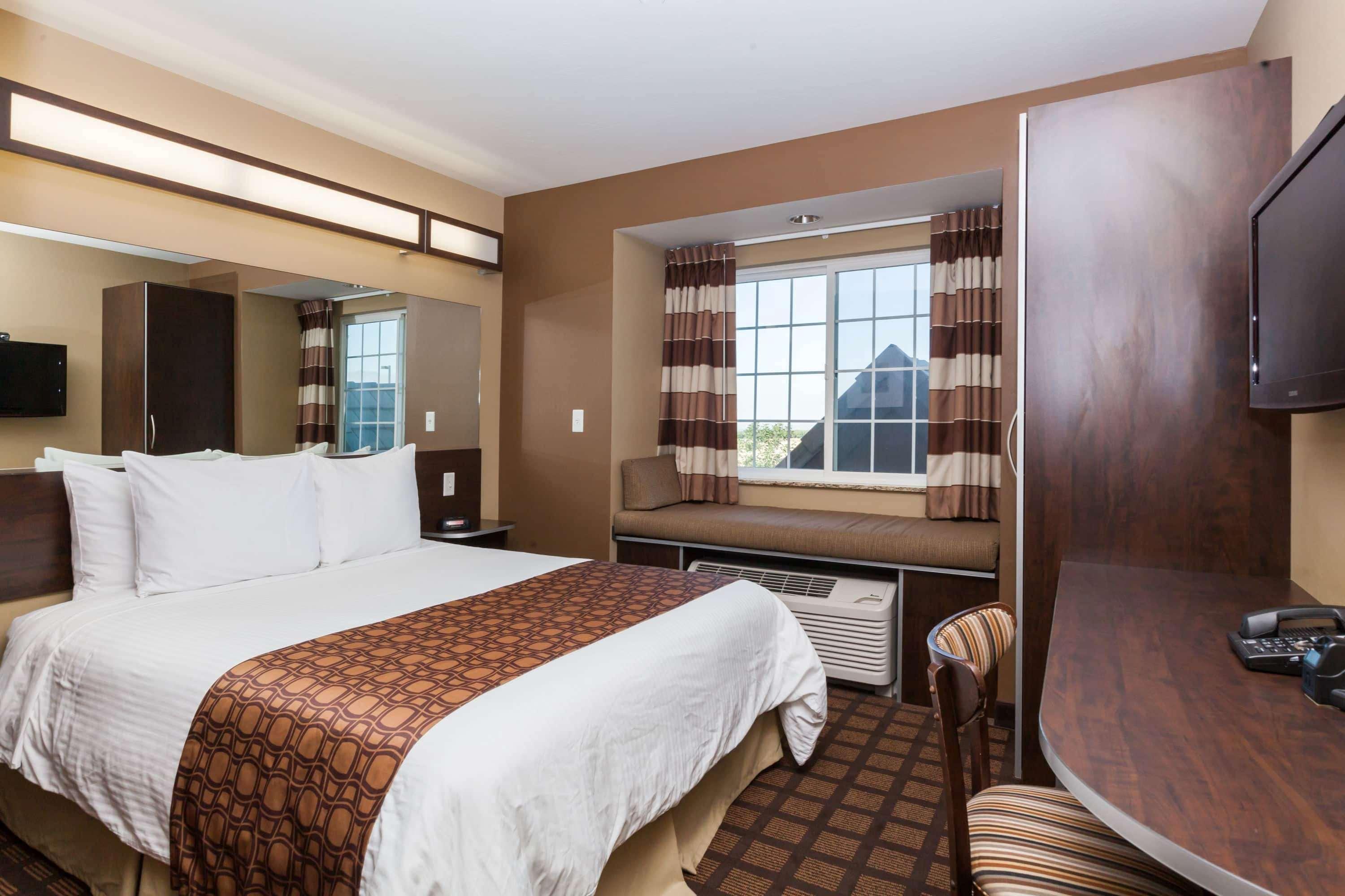 Microtel Inn & Suites By Wyndham Wheeler Ridge Exterior photo