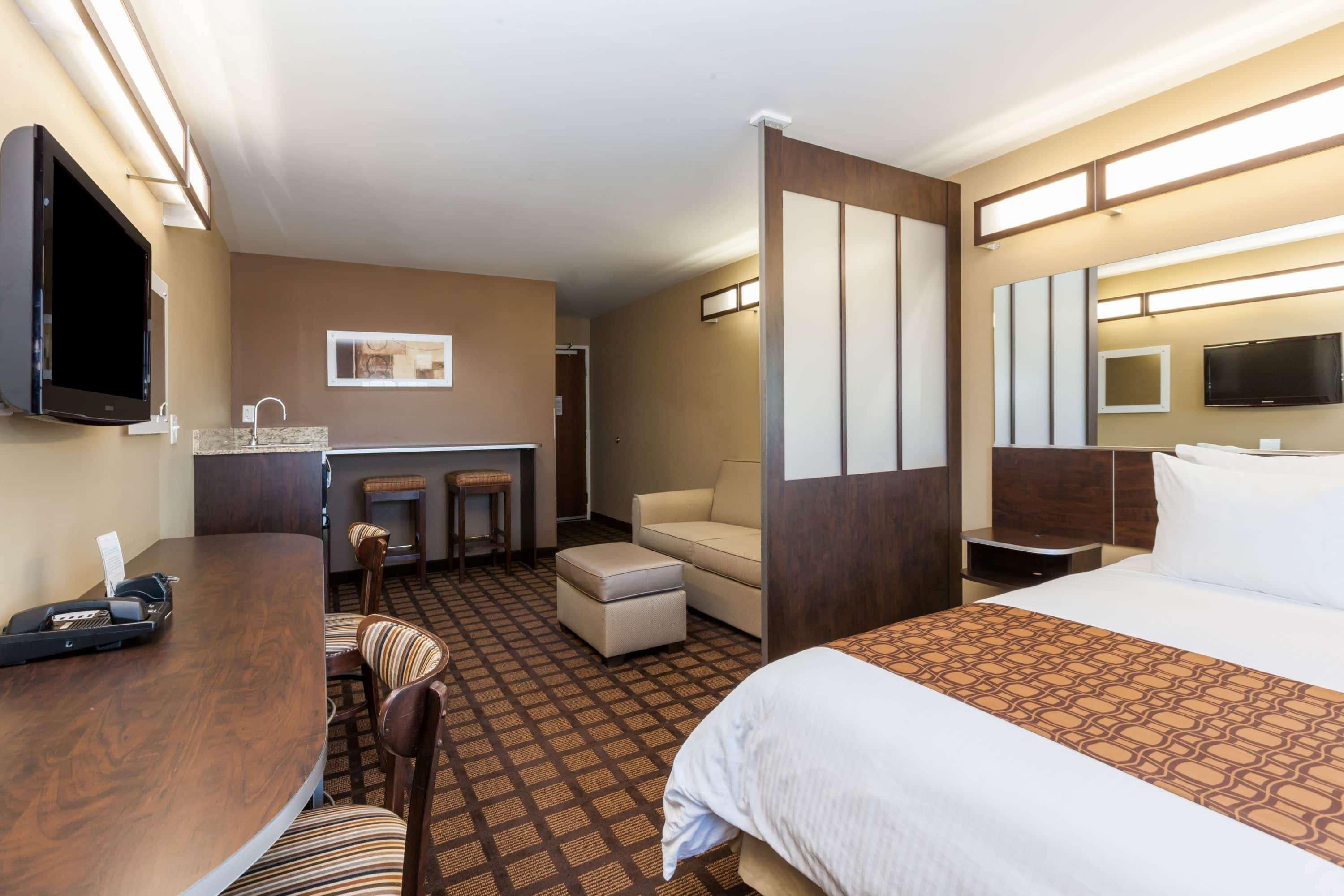 Microtel Inn & Suites By Wyndham Wheeler Ridge Exterior photo